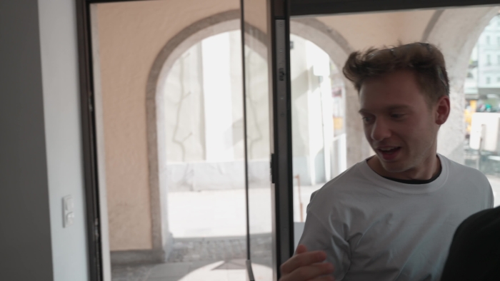 video_thumbnail